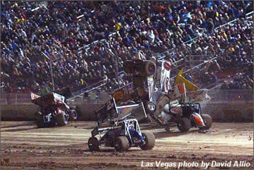 Las Vegas World of Outlaws Race Image - Outlaw Flipping