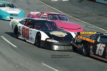 Racing Photos from Hickory Motor Speedway by Kevin Thorne