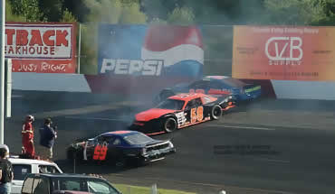 Racing Photos from Hickory Motor Speedway by Kevin Thorne
