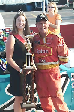 Racing Photos from Hickory Motor Speedway by Kevin Thorne