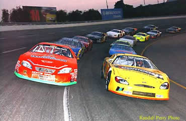 The UARA field getting ready for the start of the Firecracker 150.
